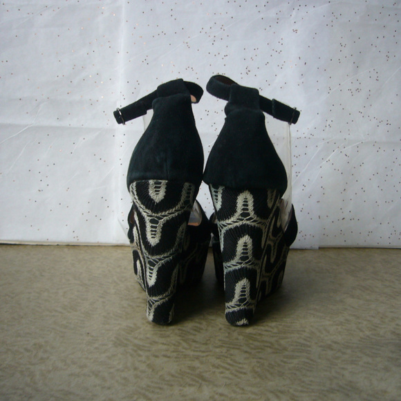 Jeffrey Campbell Ibiza Geometric Crochet Platform Wedge Sandal - 7.5 Festival - Picture 5 of 8